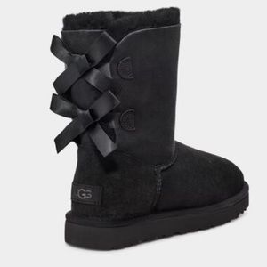 Authentic UGG Bailey Bow II